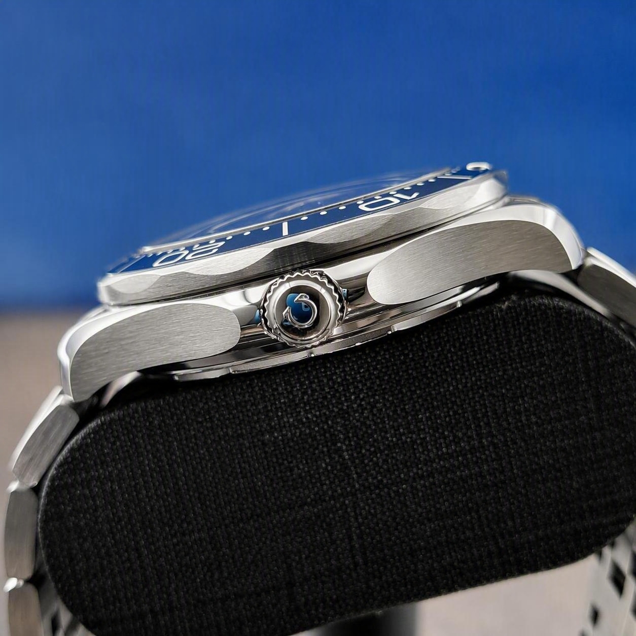 2022 Omega Seamaster Diver 300M Blue 42mm 210.30.42.20.03.001 Full Set + All Links - Image 9