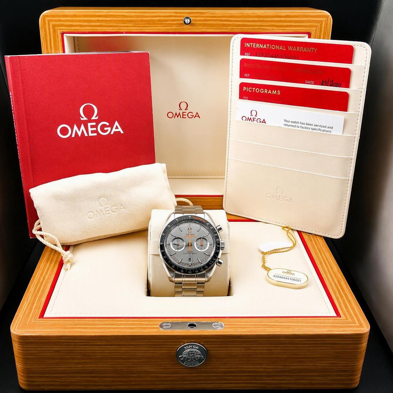 2018 Omega Speedmaster Racing 44.25mm Cal 9900 Master Chronometer Unsized Full Set - Image 17